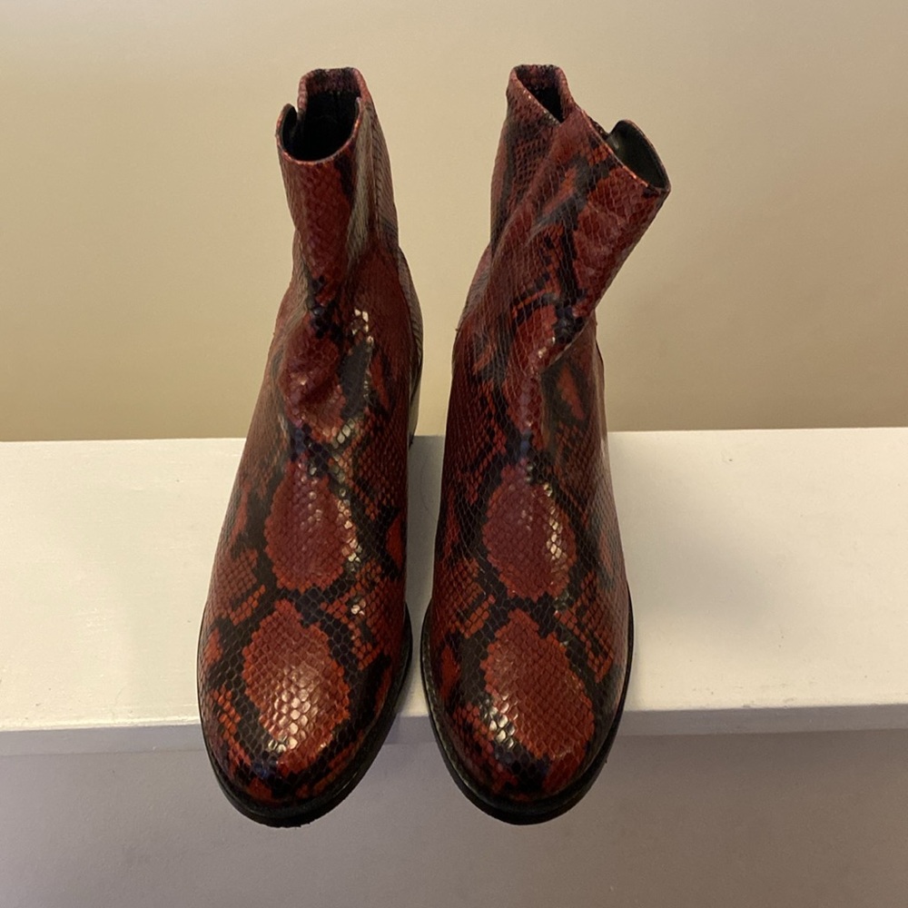 Stuart Weitzman Easy On Reverse Python Embossed L… - image 2